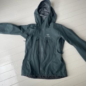 Women's Arcteryx AR - size Small